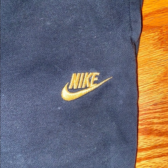 Nike Sweatpants/Joggers - Picture 2 of 3